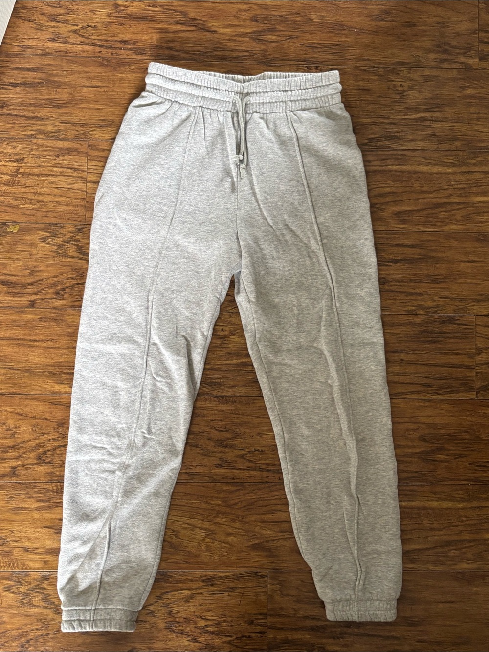Aritzia Gray Jogger Sweatpants